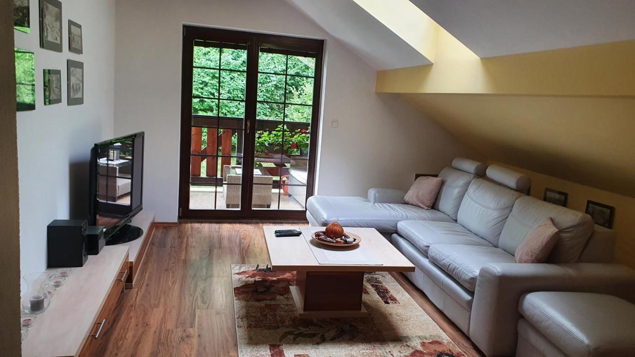 Apartmán pri jazere Ruzomberok Esterno foto